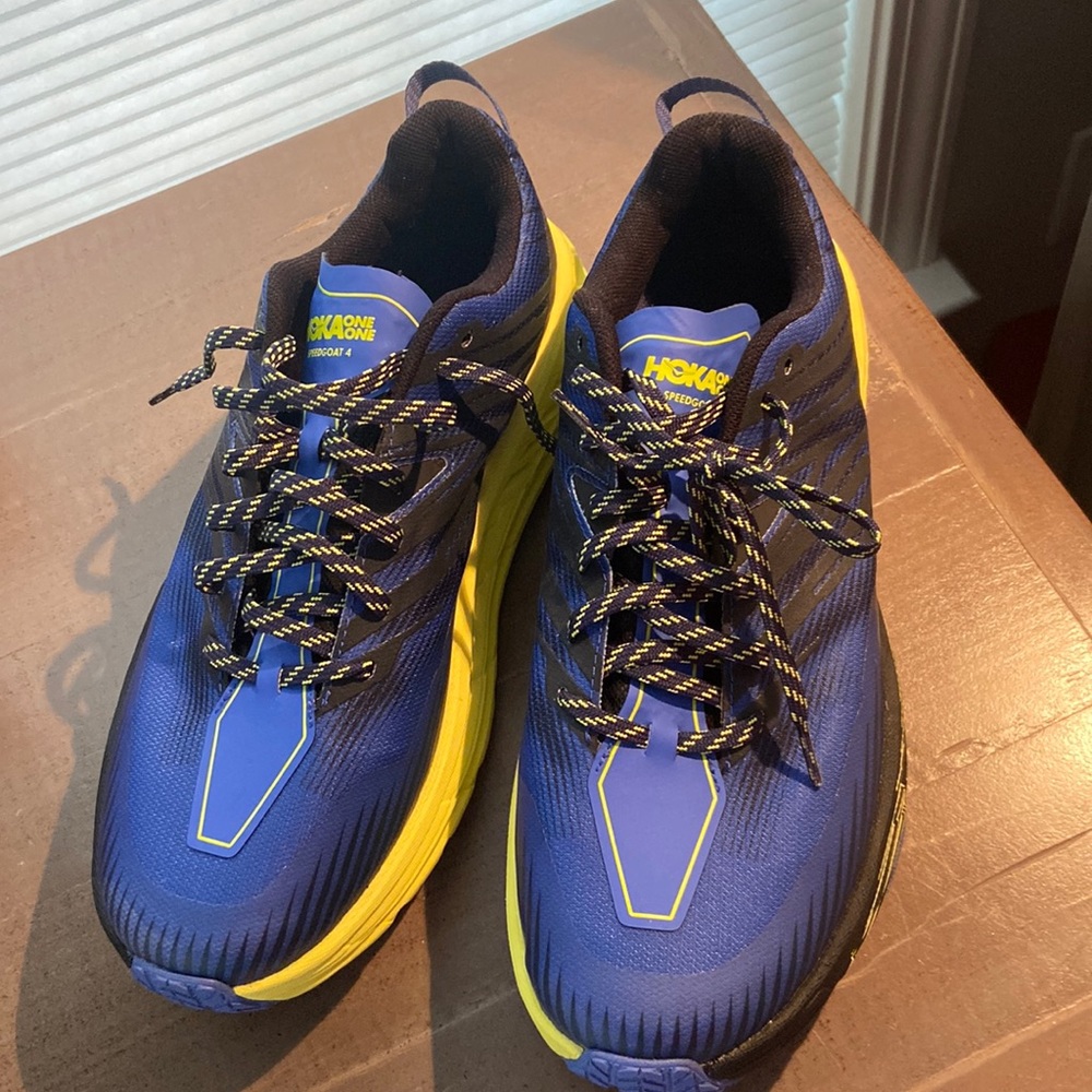 New Hoka One Speedgoat 4 Running Shoes Men's Size 11.5 2E Wide Blue / yellow